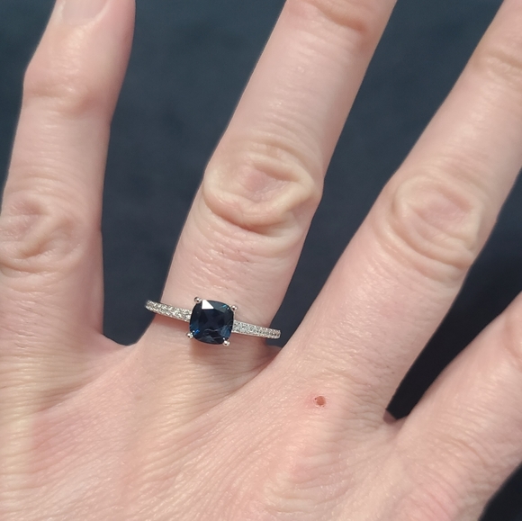 London Blue Topaz S7 - Picture 3 of 3